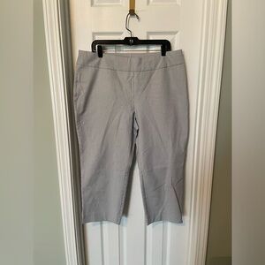 Chico’s So Slimming Pull On Capri Pants. Blue and white Stripe